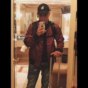 Meet your Posher, Raymond